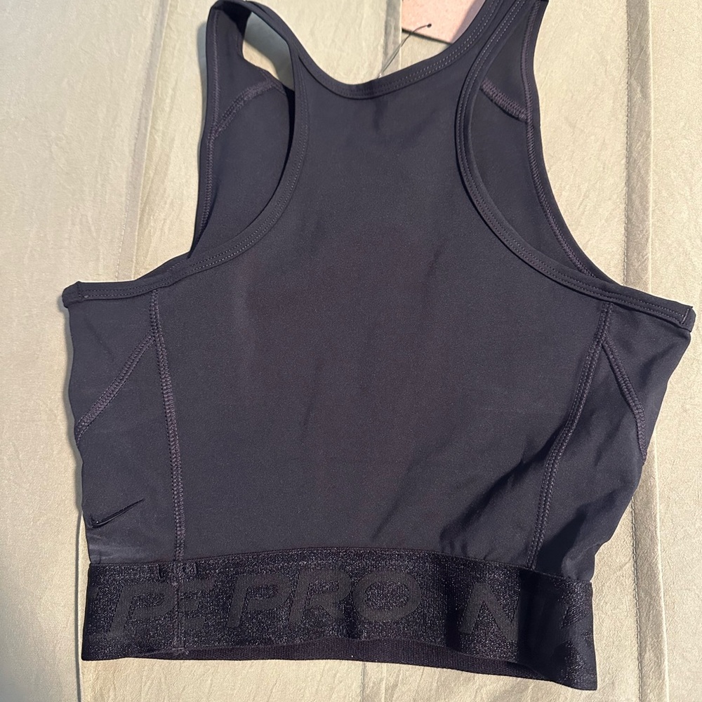 Nike top - Picture 3 of 3